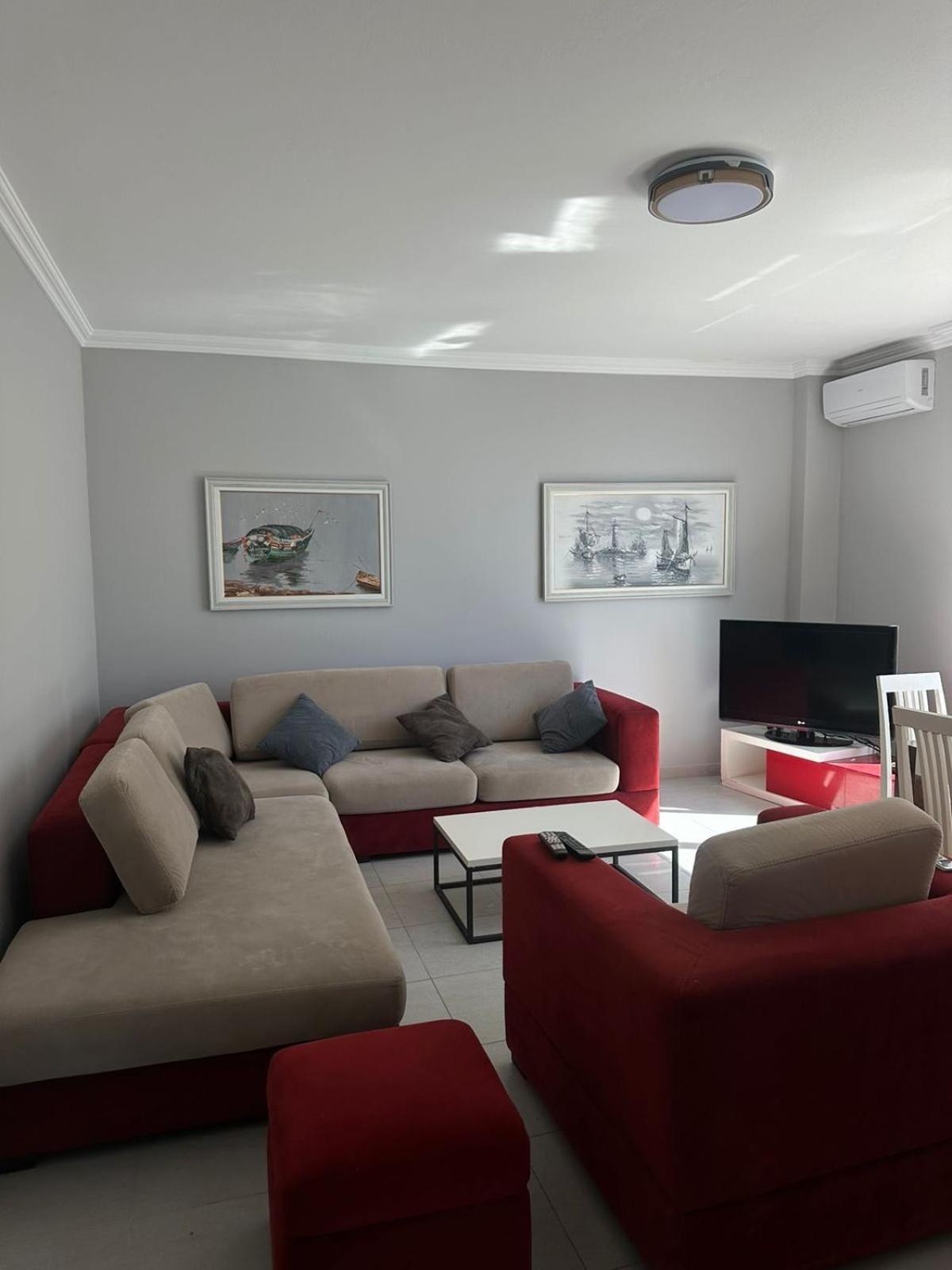 Deluxe Apartments With Balcony Shengjin Bagian luar foto