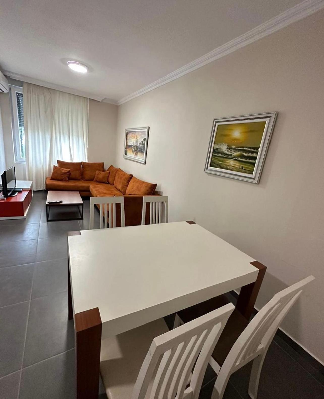 Deluxe Apartments With Balcony Shengjin Bagian luar foto