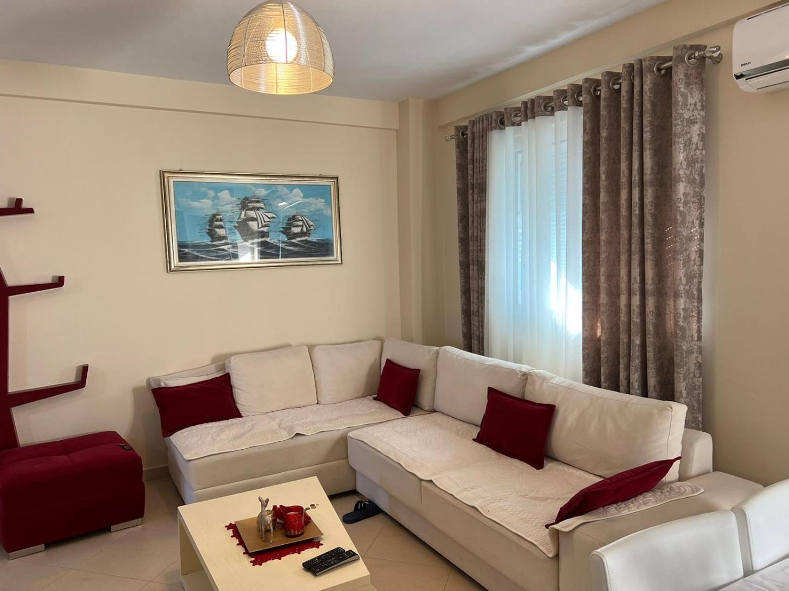 Deluxe Apartments With Balcony Shengjin Bagian luar foto