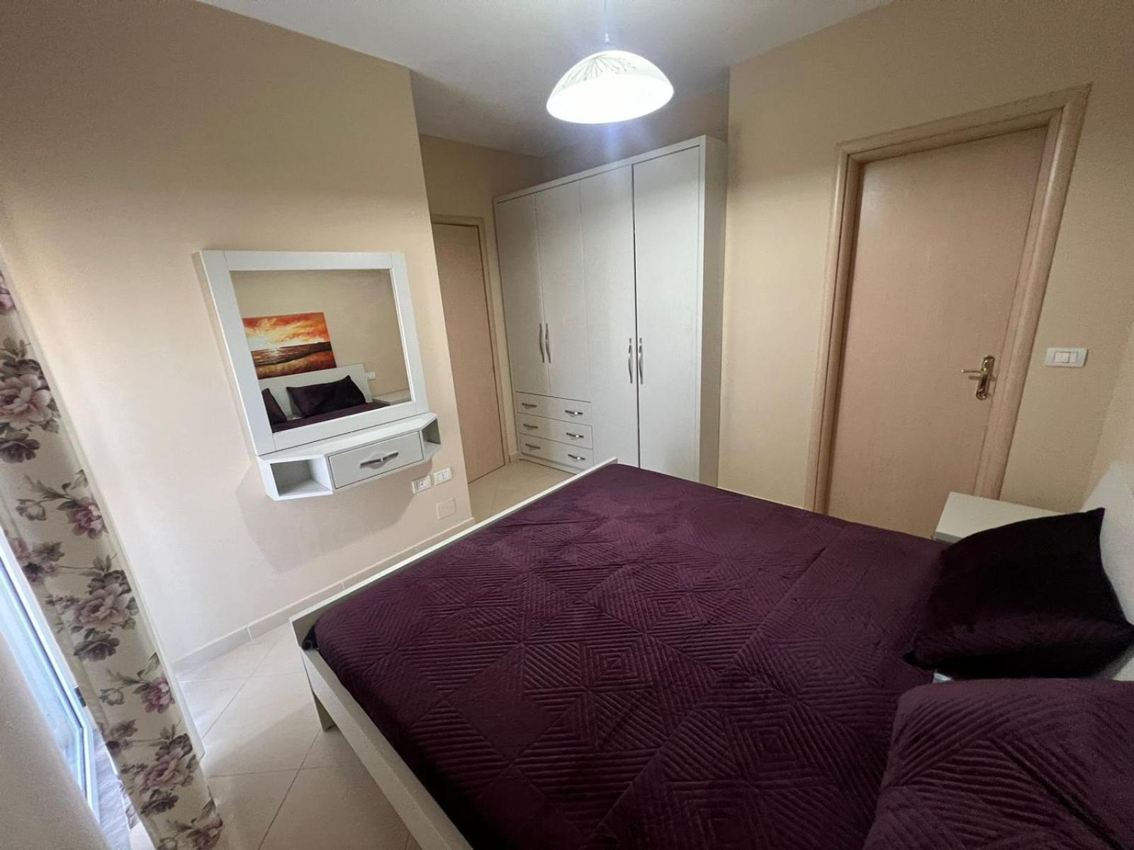 Deluxe Apartments With Balcony Shengjin Bagian luar foto